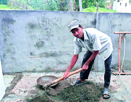 Stories of 'Manusaki'! | कथा ‘माणुसकी’च्या मोलमजुरीची ! Stories of 'Manusaki'! | कथा ‘माणुसकी’च्या मोलमजुरीची !
